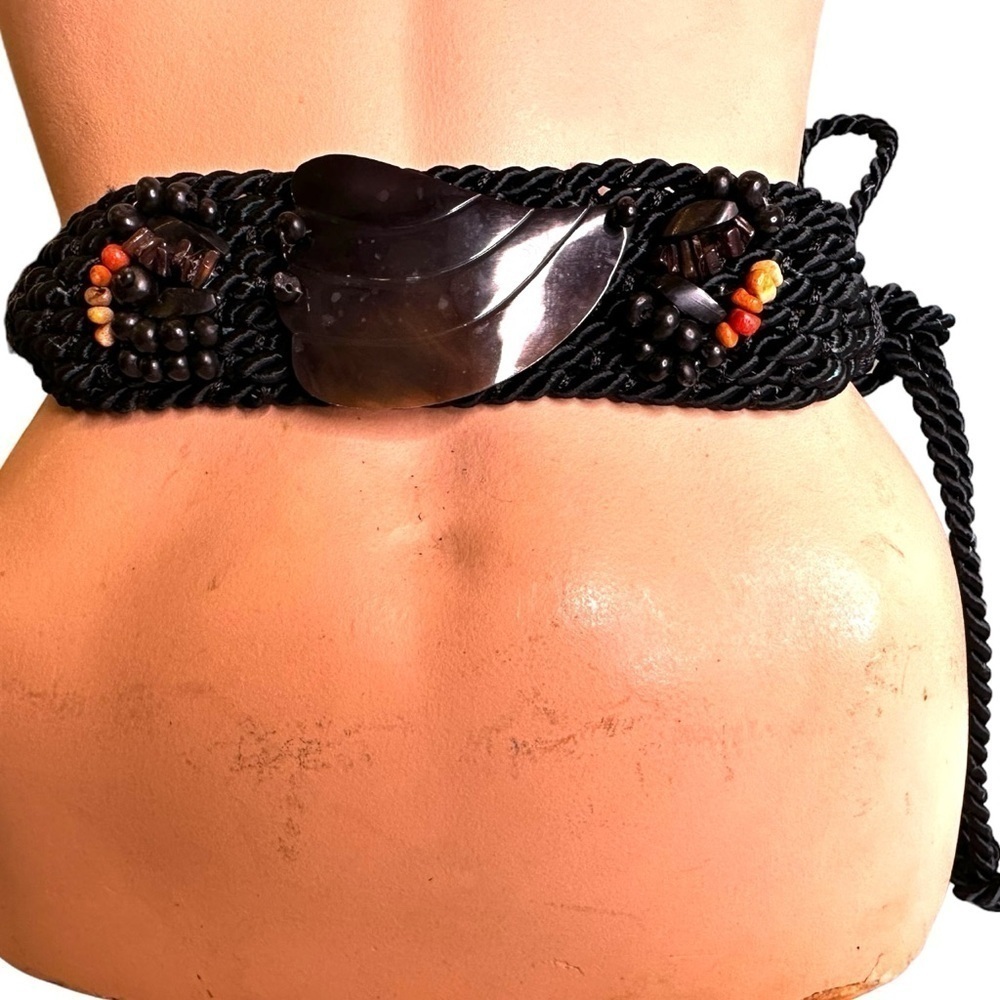 Vintage Wood Beaded and Carved Shell Cummerbund Rope Belt